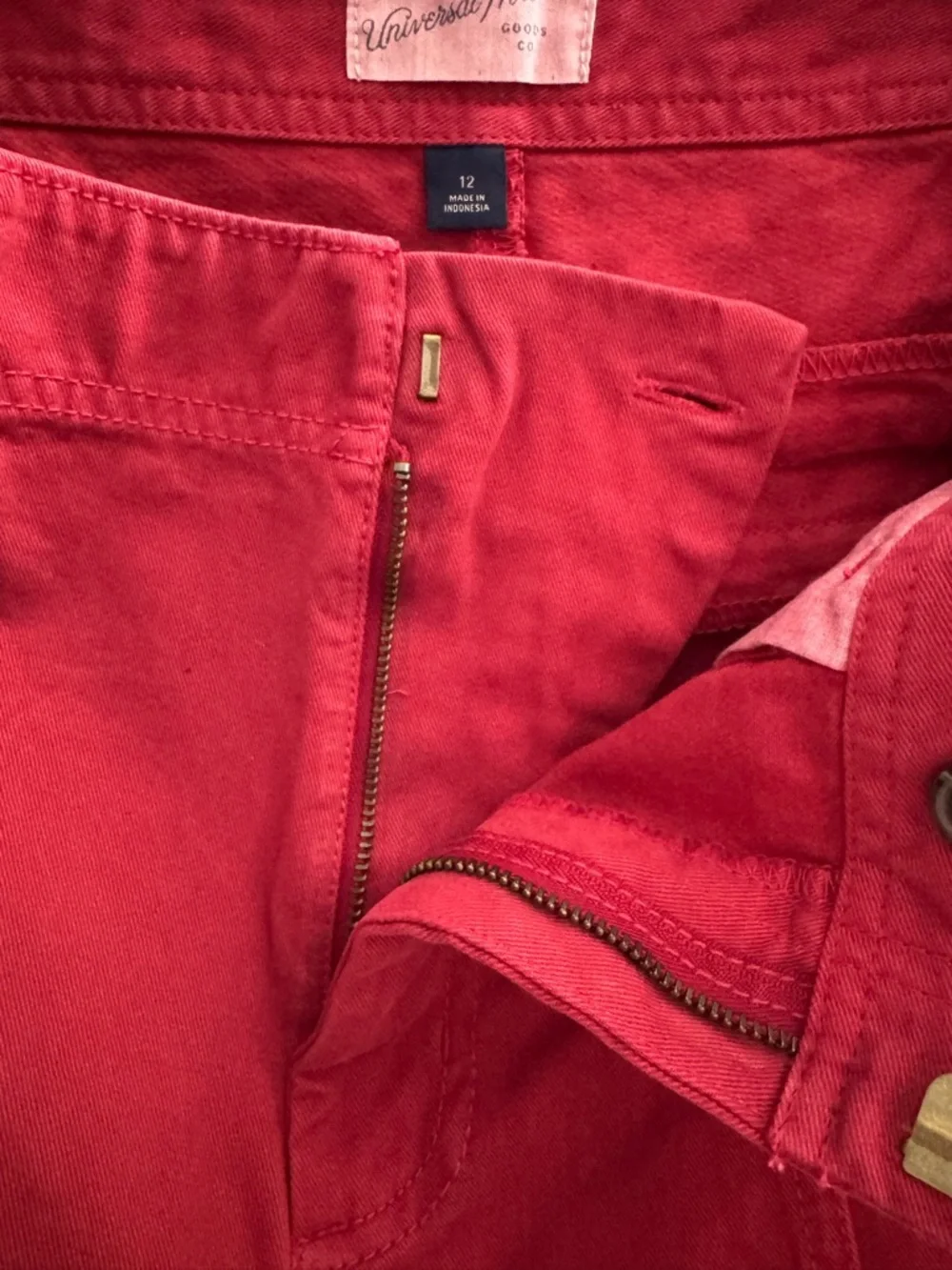 Universal Thread Red High-Rise Shorts size 12 - Picture 4 of 11